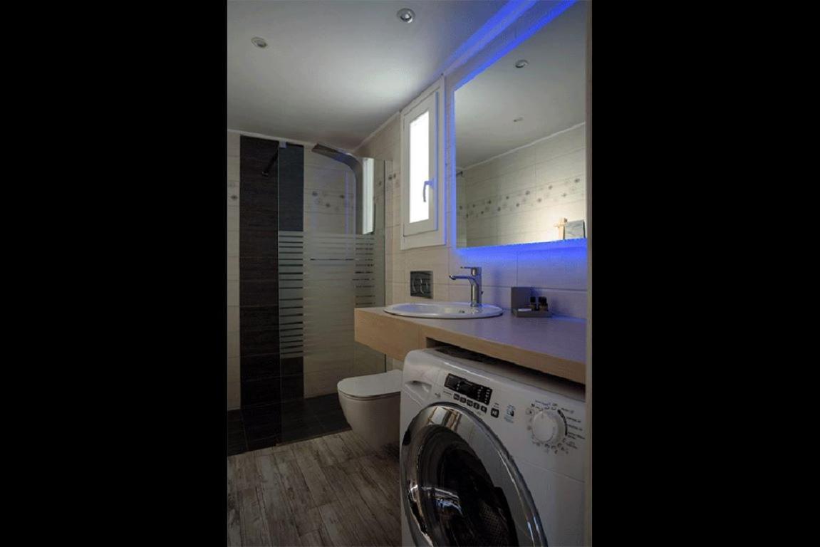 Κalamitsi Rooms & Apartments Kímolos Exteriör bild